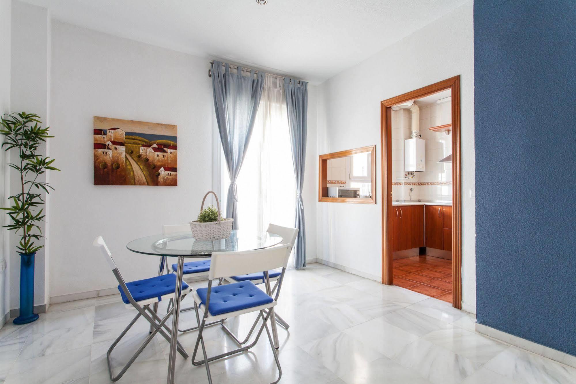 San Marcos Apartamentos Севиля Екстериор снимка