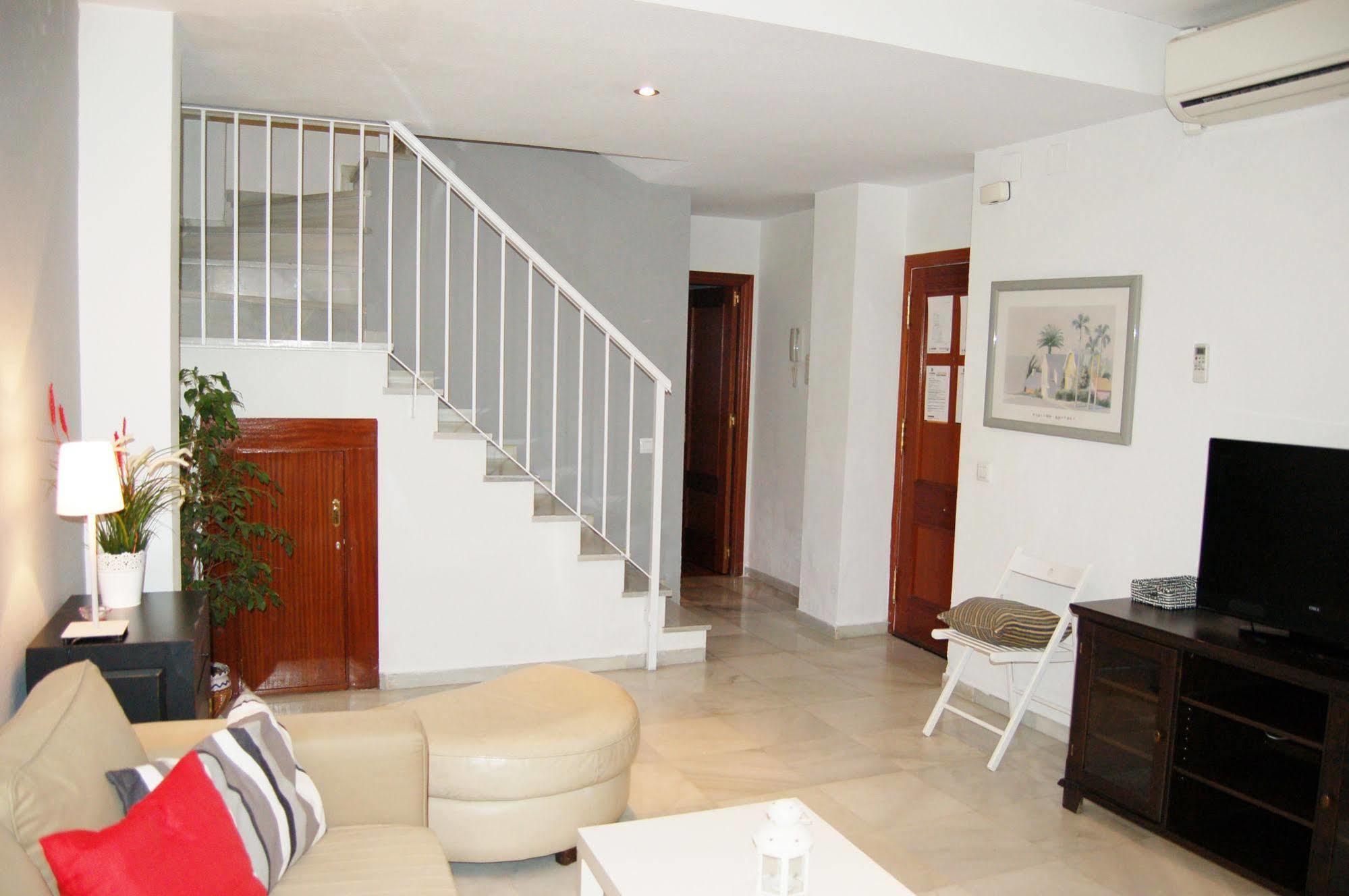 San Marcos Apartamentos Севиля Екстериор снимка