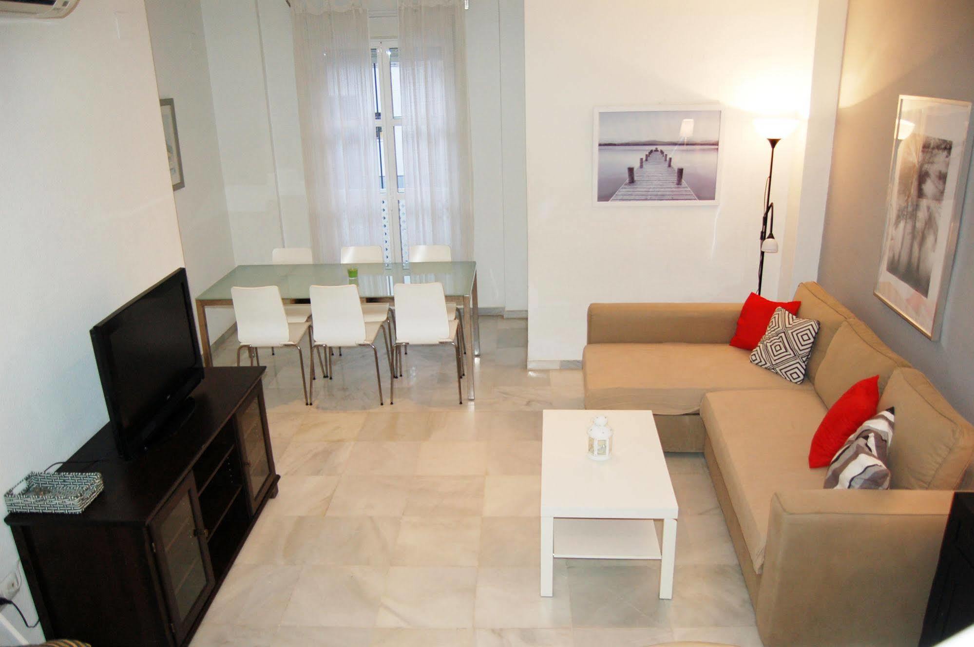 San Marcos Apartamentos Севиля Екстериор снимка